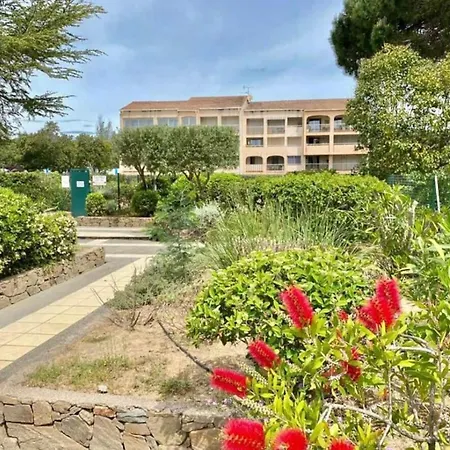 2p Entierement Renove , Piscine , 1 Km De La Sainte-Maxime
