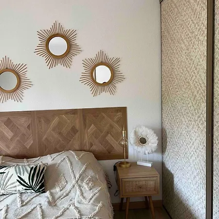 Apartamento 2p Entierement Renove , Piscine , 1 Km De La