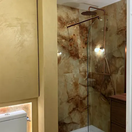 2p Entierement Renove , Piscine , 1 Km De La Apartment