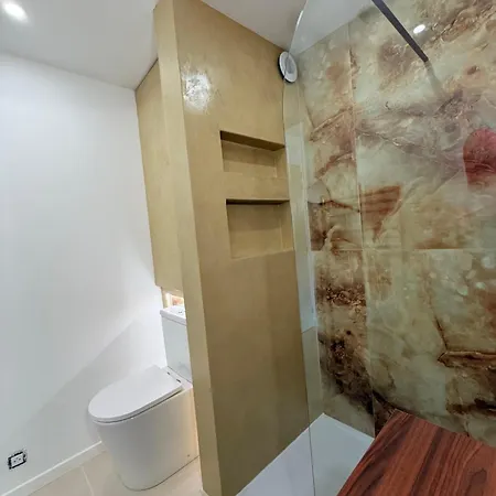2p Entierement Renove , Piscine , 1 Km De La Apartman *
